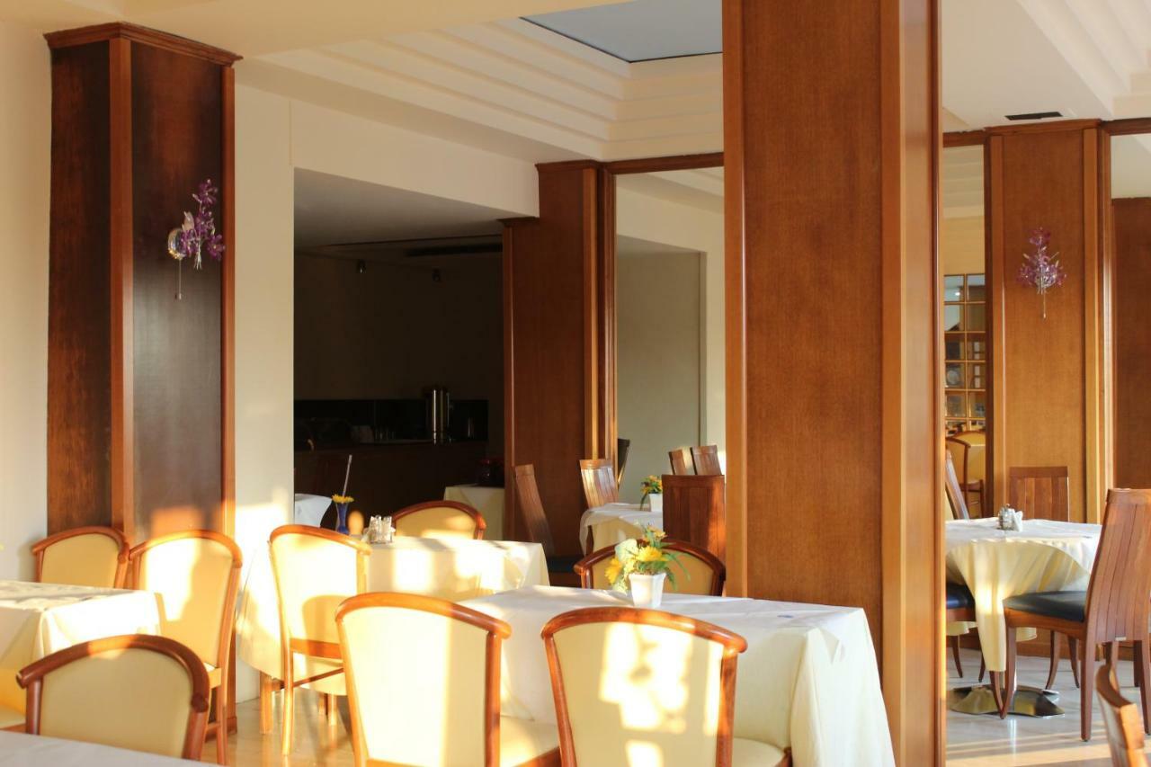 Hotel Marion Loutráki Extérieur photo